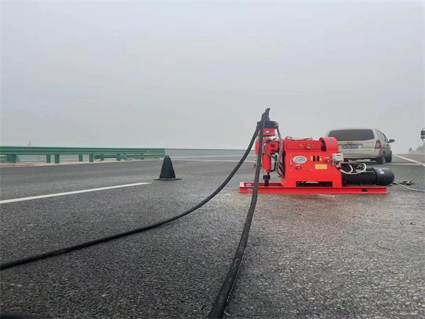 隆化马路路基路面开裂下沉注浆加固灌浆